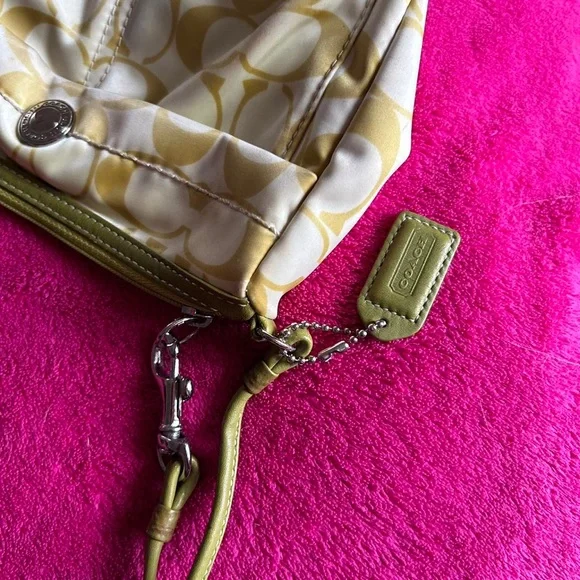 COACH WRISTLET VTG - Picture 2 of 6